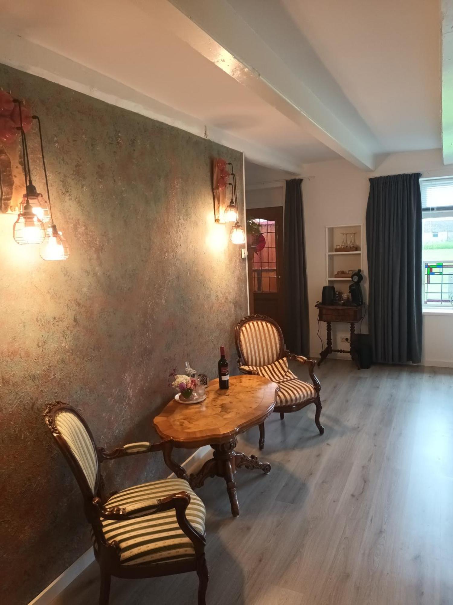 B&B It Arbeidershuske Ferwoude ภายนอก รูปภาพ