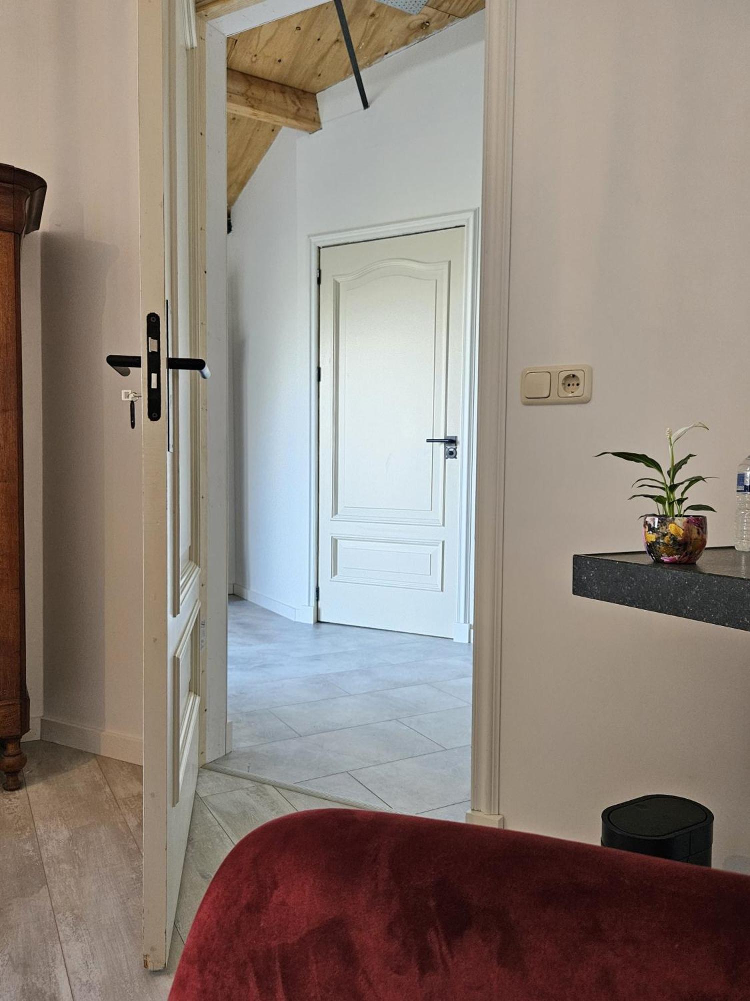 B&B It Arbeidershuske Ferwoude ภายนอก รูปภาพ