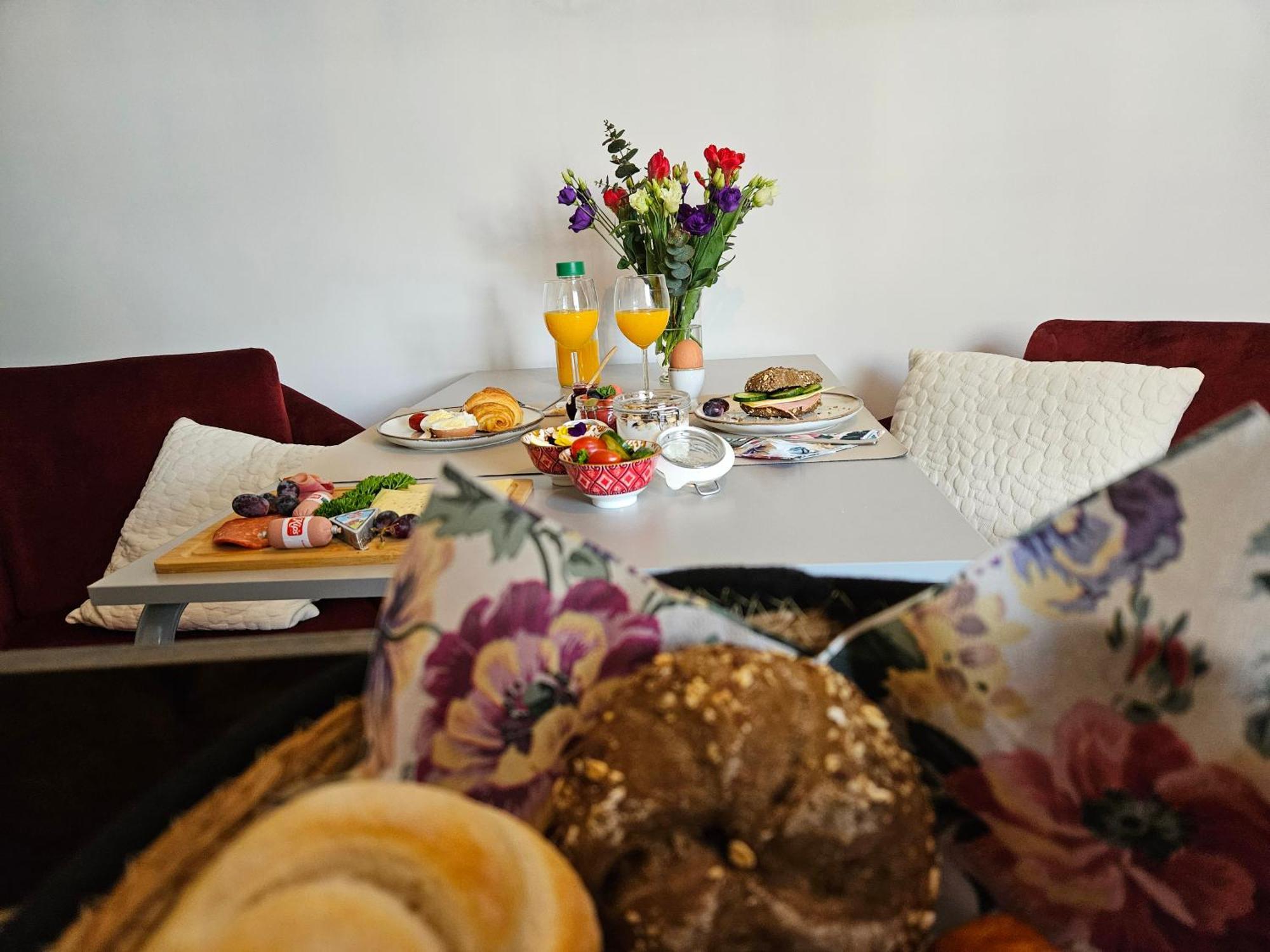 B&B It Arbeidershuske Ferwoude ภายนอก รูปภาพ